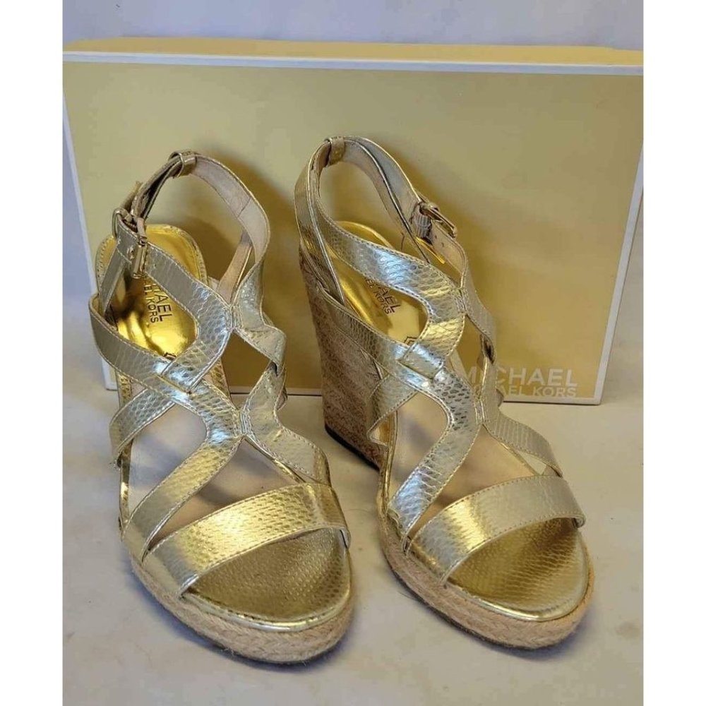 Michael Kors Size 9 Gold Metallic Espadrille Wedges